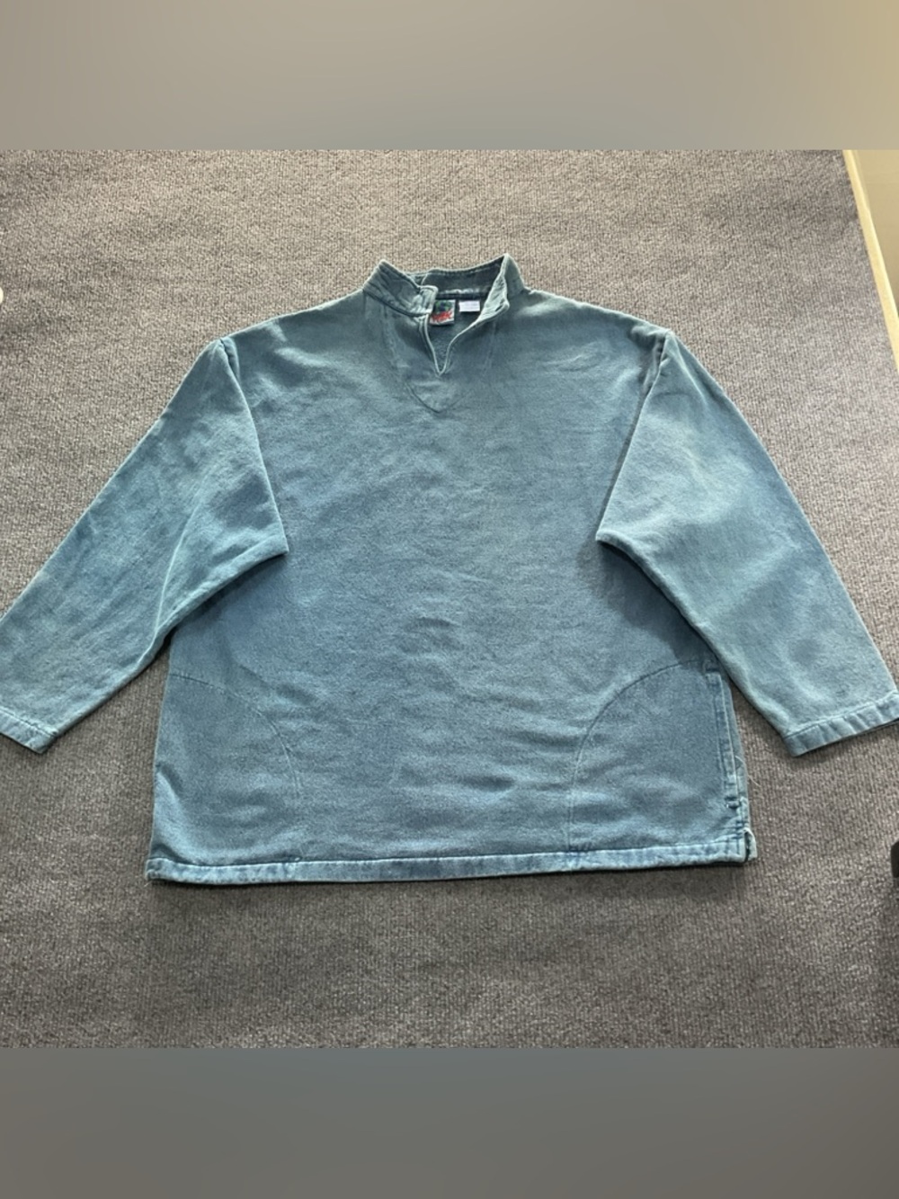 Relaxed V-Neck Pullover Sweater in Washed Teal